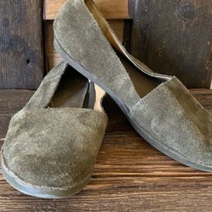 Latigo “TWYLA” Slip-on Flats